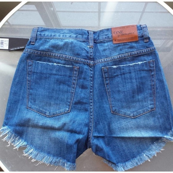 One Teaspoon Blue Cult HW Bonitas Cut Off Denim Raw Hem Shorts Size 29 NEW - Picture 8 of 8